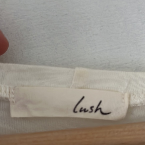 LUSH Shirt with floral embellishment M - Picture 6 of 6